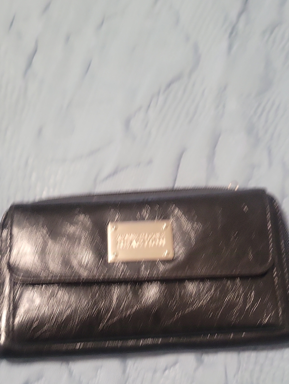 Kenneth Cole Reaction Black Faux Leather Clutch Wallet with Plaque